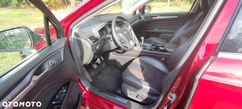 Ford Mondeo - 12