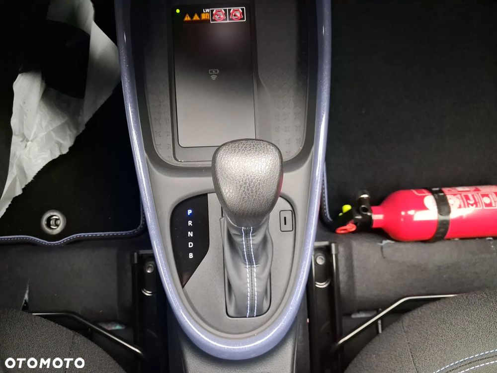 Toyota Aygo X Hybrid 1.5 Style e-CVT - 22
