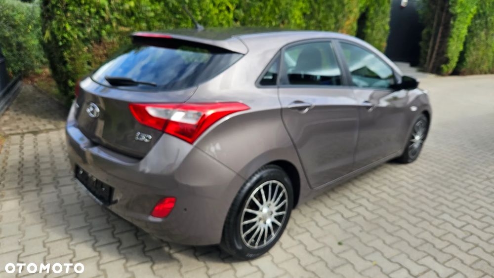 Hyundai i30 1.6 Classic - 7