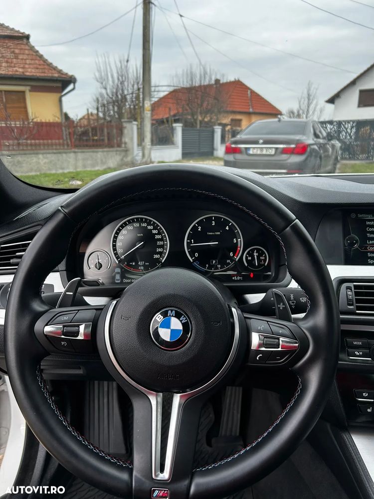 BMW Seria 5 525d xDrive Sport-Aut. - 4