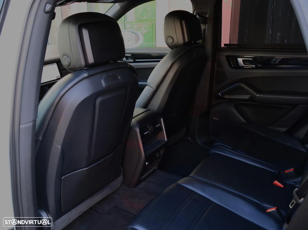 Porsche Cayenne E-Hybrid - 50