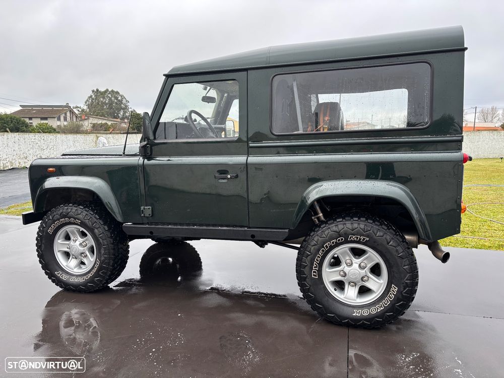 Land Rover Defender 90 2.5 TD5 Metal Top - 36