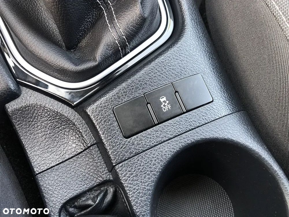 Toyota Auris 1.6 Prestige - 18