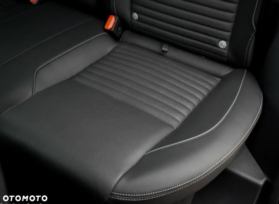 Land Rover Discovery Sport - 24