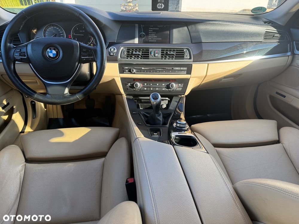 BMW Seria 5 520d Luxury Line - 22