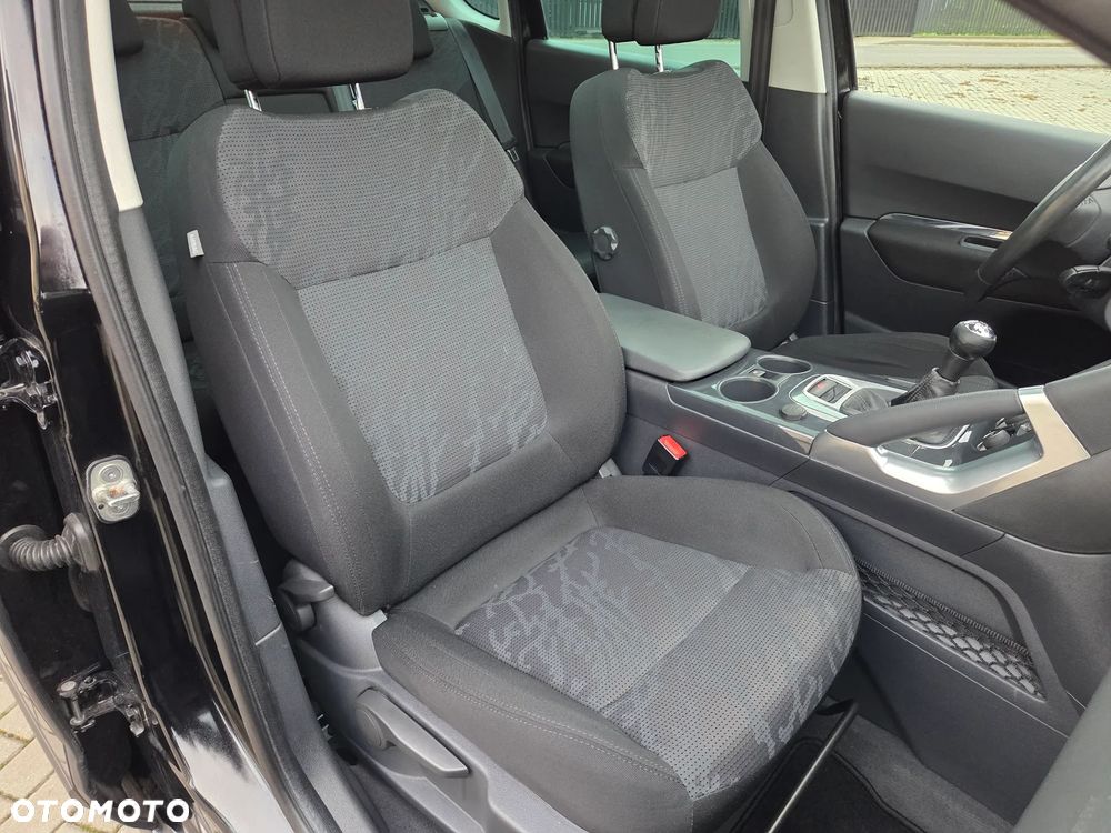 Peugeot 3008 1.6 Premium - 12