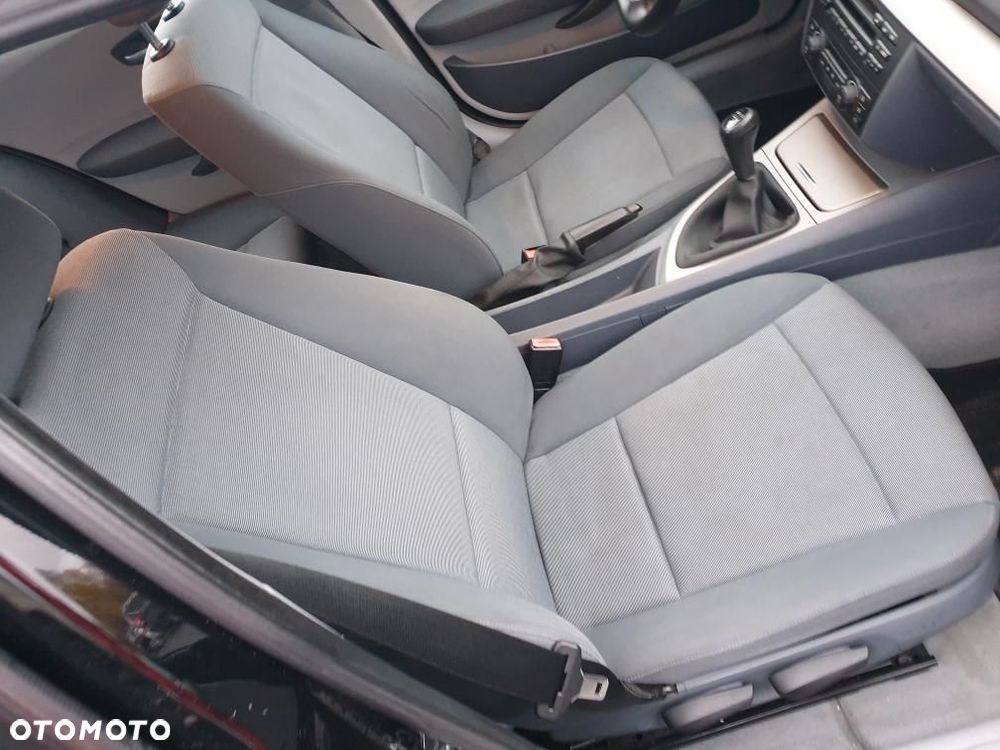 BMW Seria 1 116i - 12