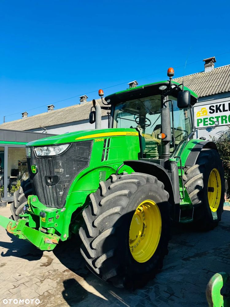 John Deere 7250R - 11