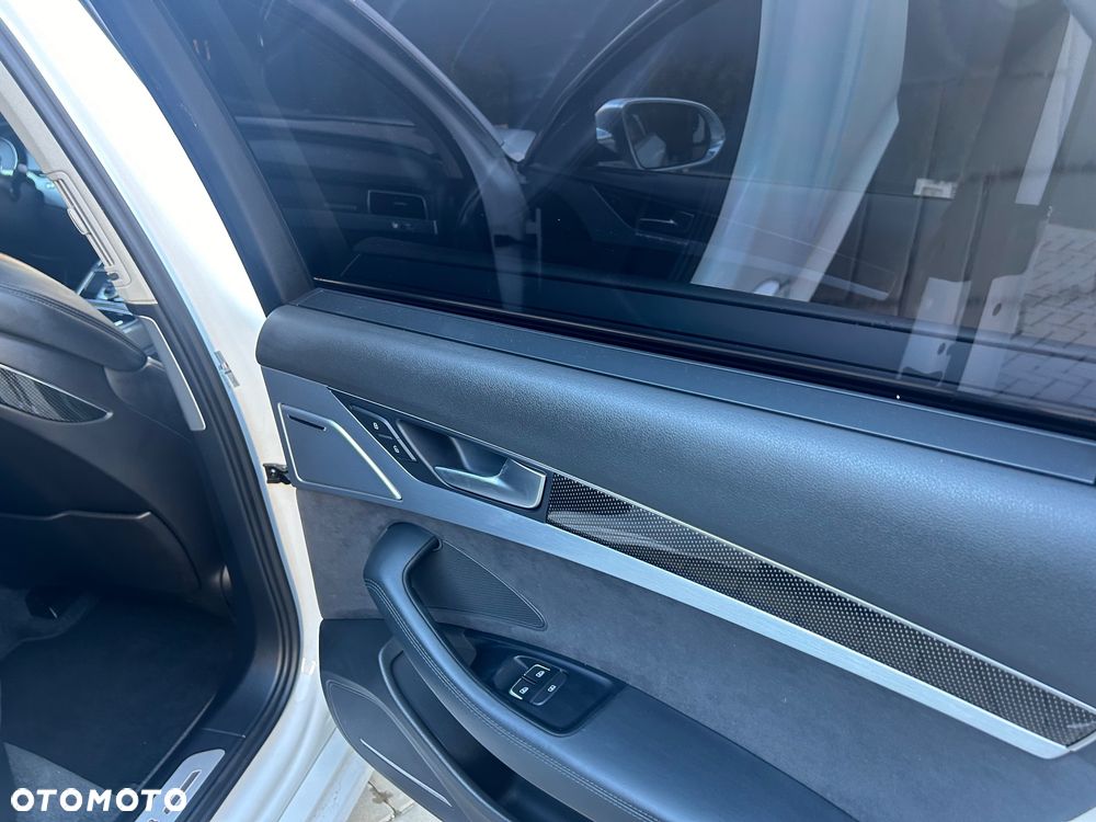 Audi S8 Plus 4.0 TFSI Quattro - 27