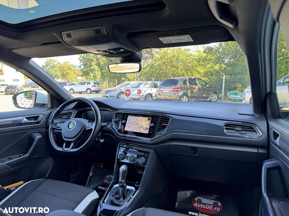 Volkswagen T-Roc - 8