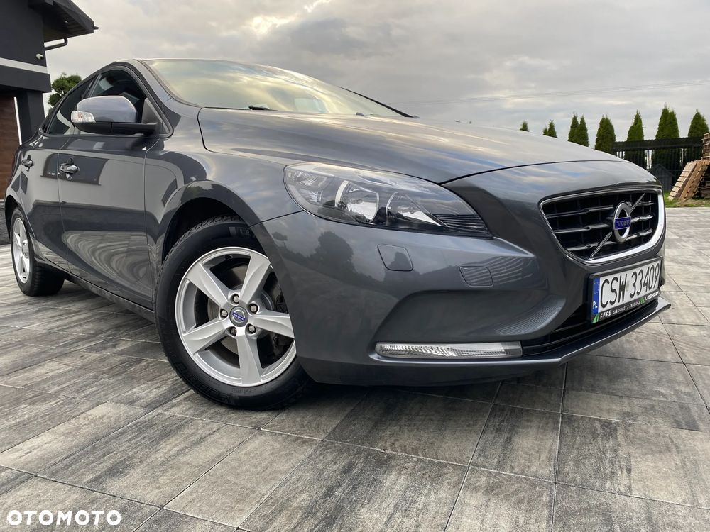Volvo V40 T3 Momentum - 4