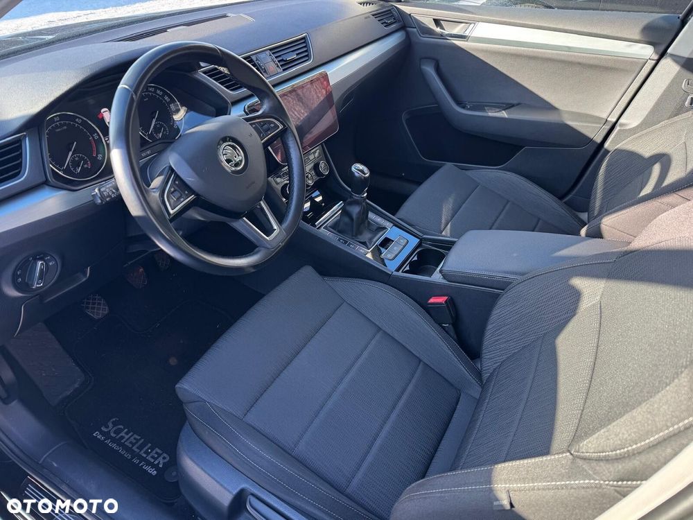 Skoda Superb 2.0 TDI Ambition - 10