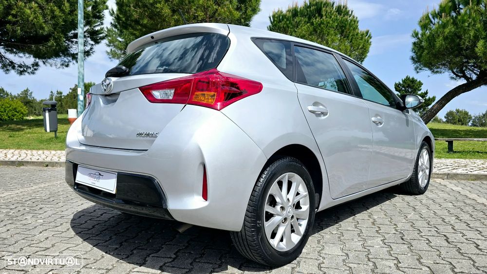 Toyota Auris 1.33 VVT-i Comfort+J16 - 12