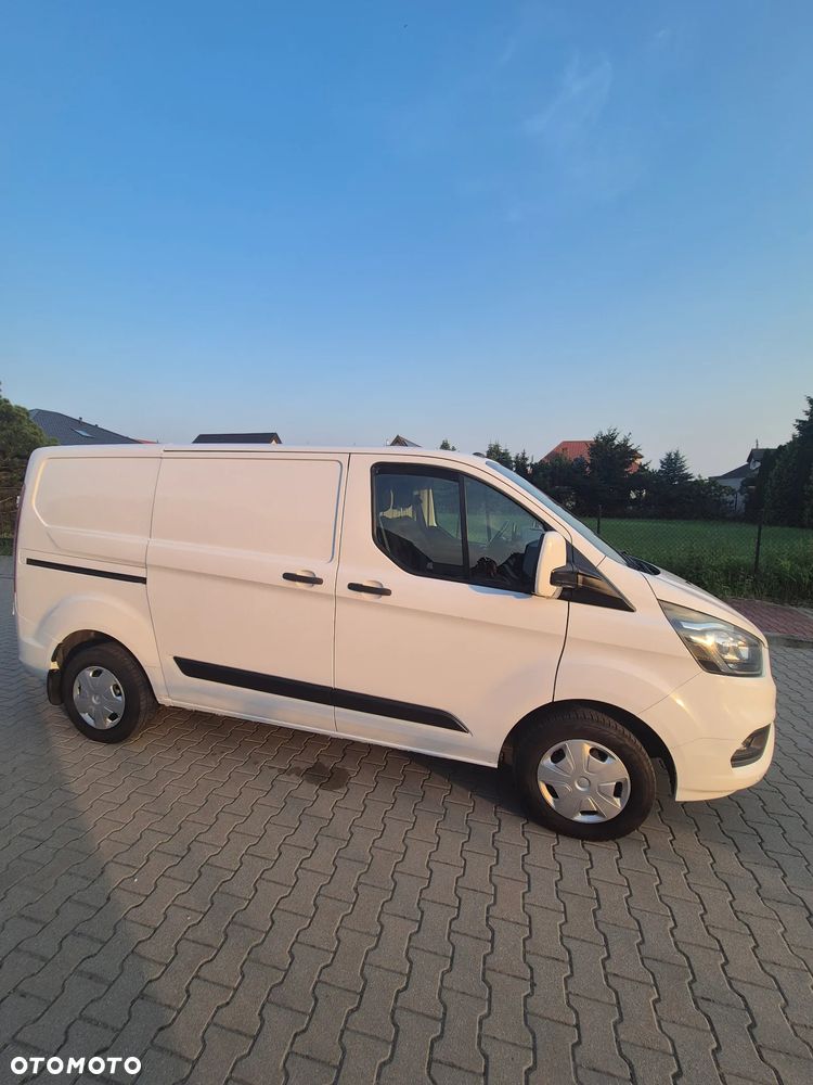 Ford Custom 2.0Tdci 2020r 130 koni 150tys km Ledy kamera klima webasto Super stan - 4