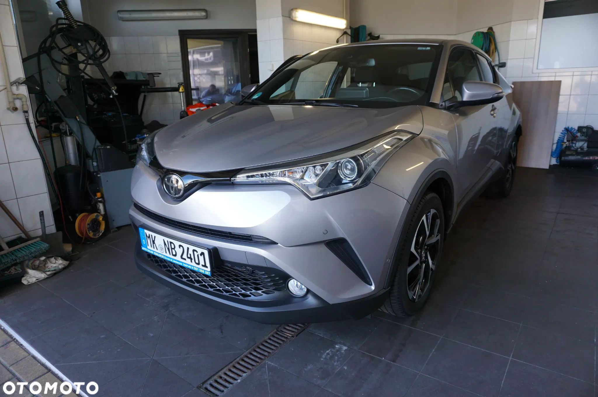 Toyota C-HR 1.2 Turbo Team Deutschland - 1