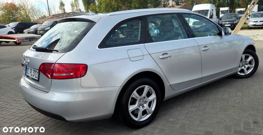 Audi A4 Avant - 16