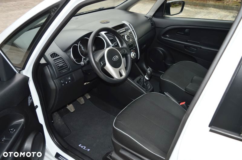 Kia Venga 1.4 CVVT Titanium Collection - 14
