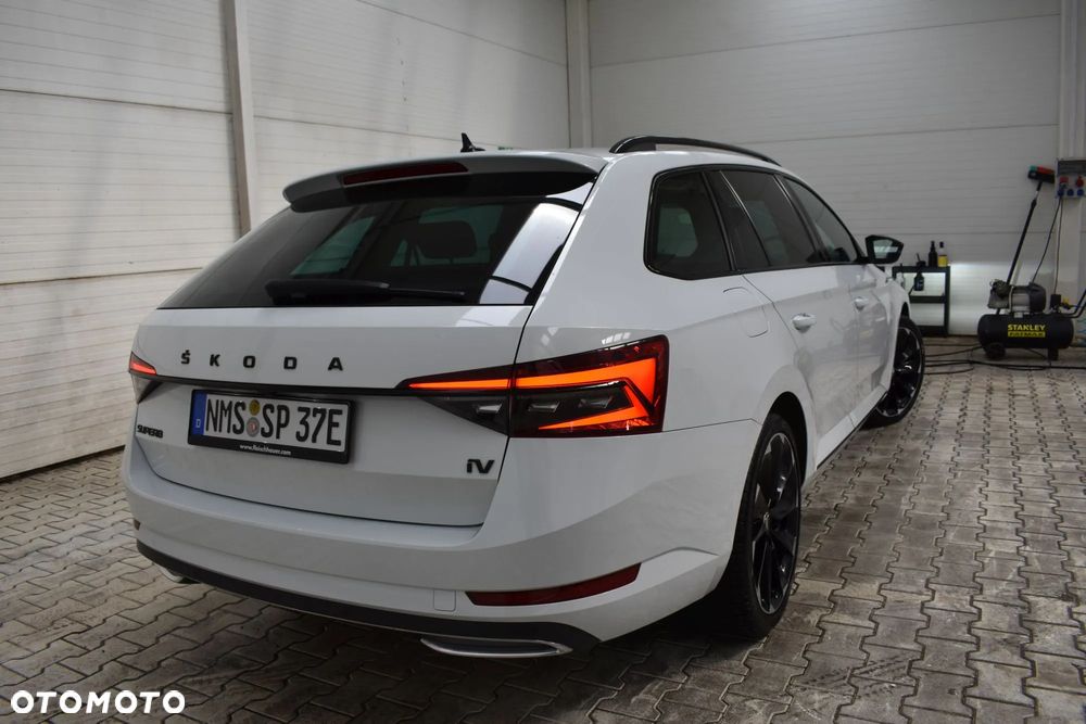 Skoda Superb 1.4 TSI Plug-In Hybrid Sportline DSG - 10