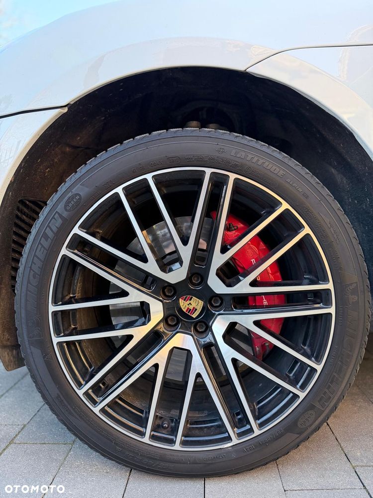Porsche Macan S - 24