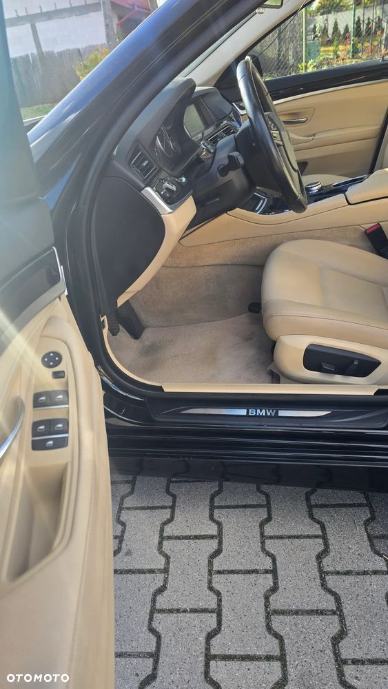 BMW Seria 5 520i - 3