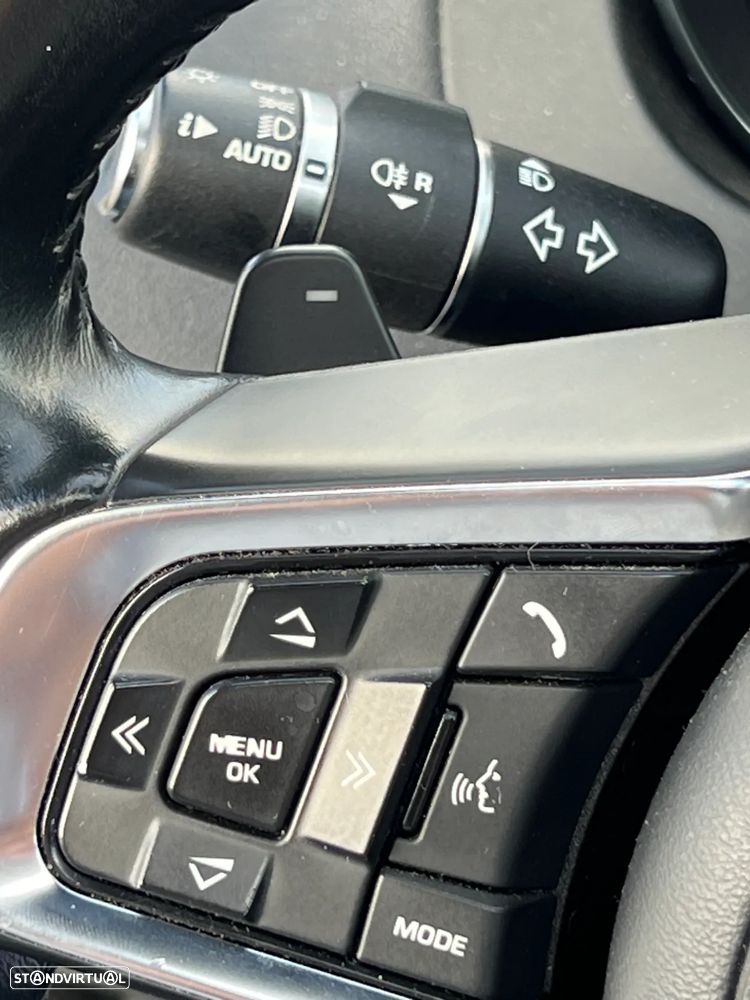 Jaguar XE 2.0 D R-Sport Aut. - 22