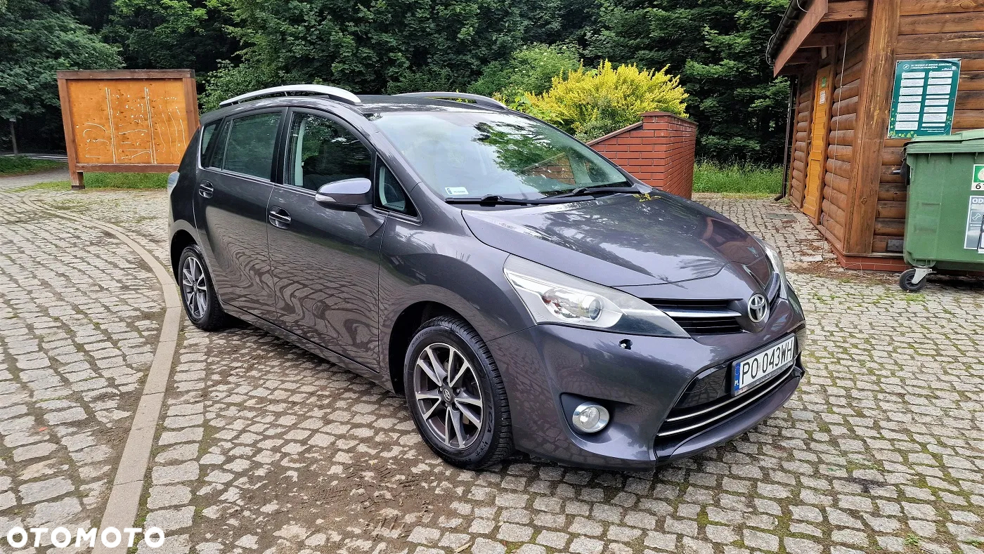Toyota Verso 1.8 Prestige 7os - 7