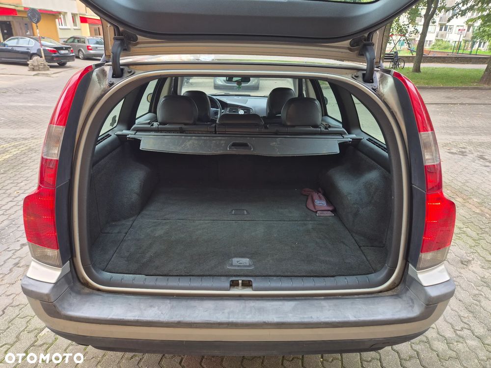 Volvo V70 2.4D5 - 10