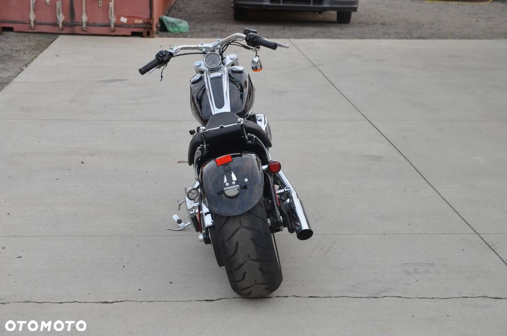 Harley-Davidson Softail Breakout - 4