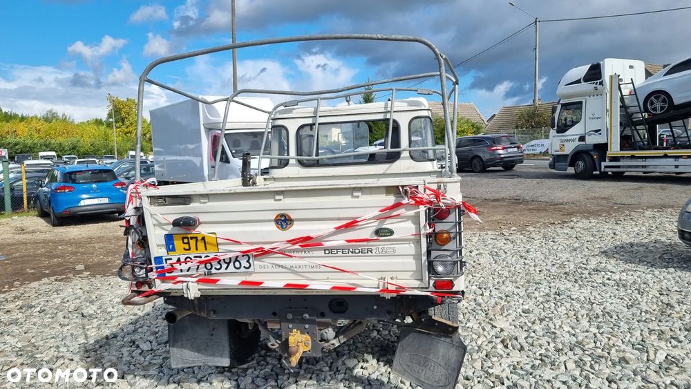 Land Rover Defender - 6