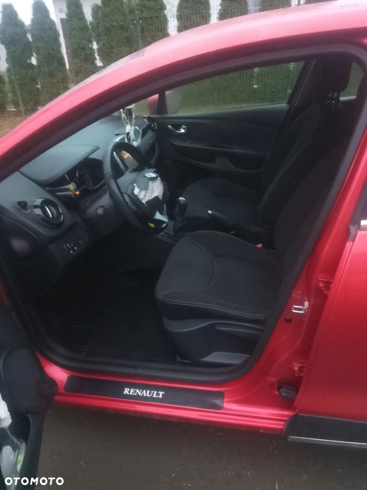 Renault Clio - 8