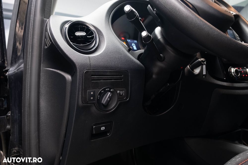 Mercedes-Benz Vito Compact 114 CDI 136CP RWD 9AT Base - 20