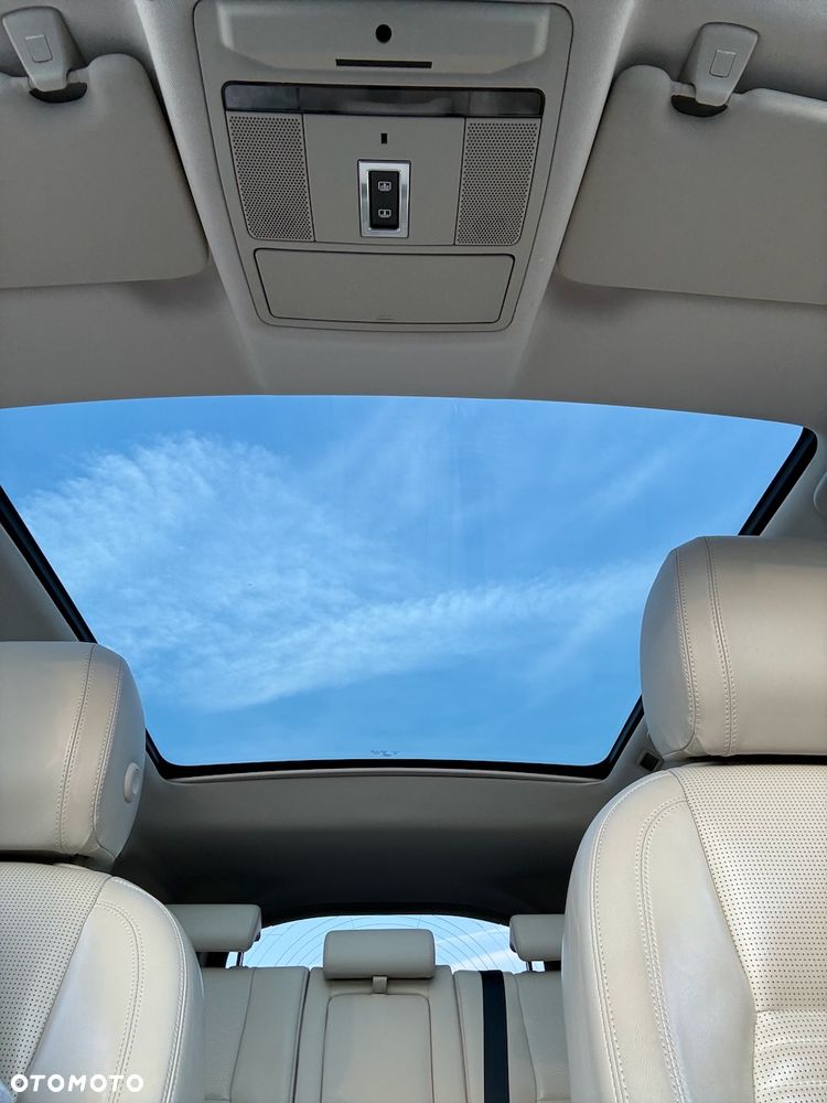 Land Rover Discovery Sport 2.0 Si4 HSE Luxury - 17