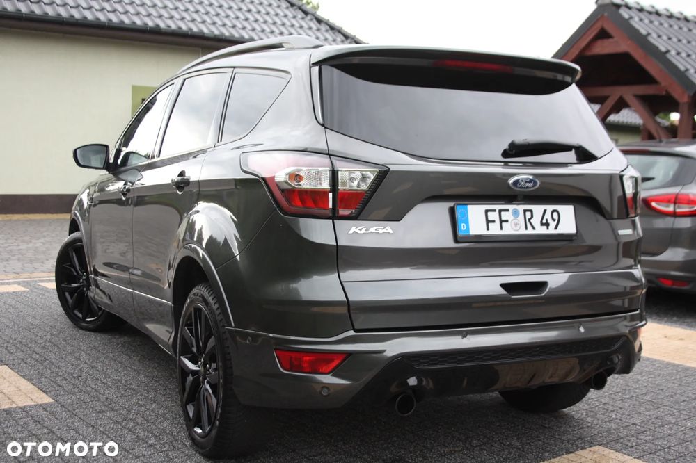 Ford Kuga 1.5 EcoBoost 2x4 ST-Line - 28