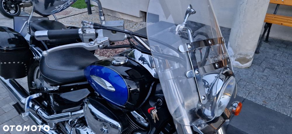Suzuki VL 800 Volusia - 8