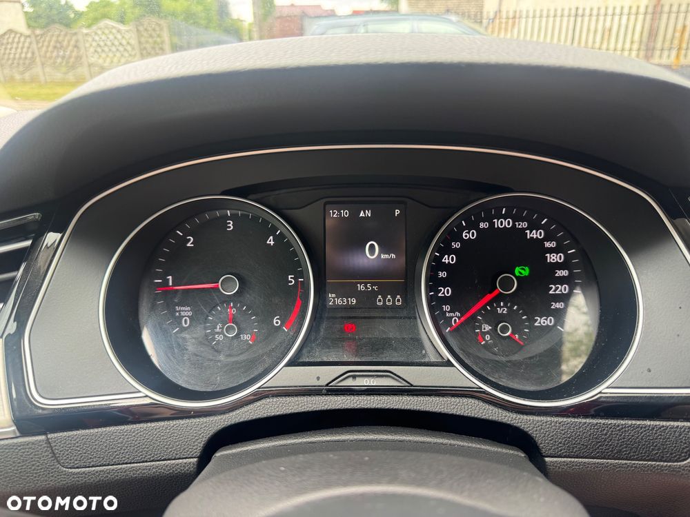 Volkswagen Passat 2.0 TDI Bi-Turbo BMT 4Mot Highline DSG - 21