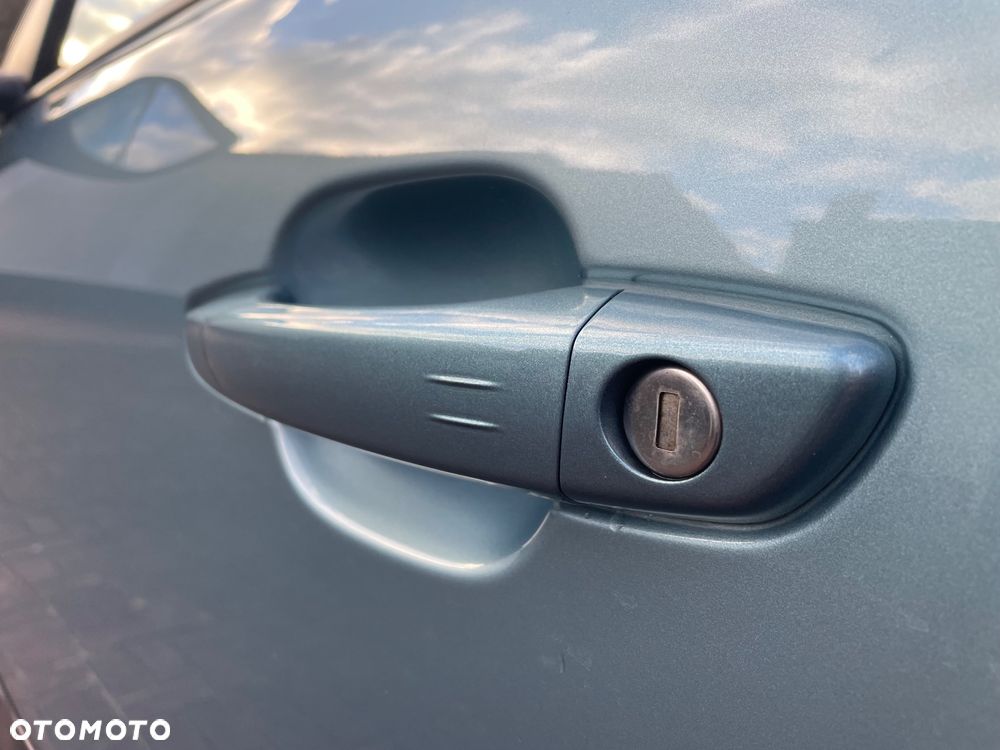 Citroën C4 PureTech 130 Stop&Start EAT8 SHINE - 15