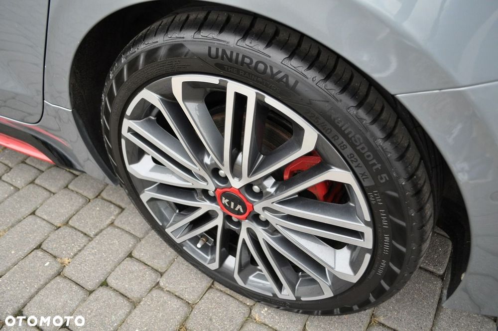 Kia ProCeed 1.6 T-GDI OPF GT - 17