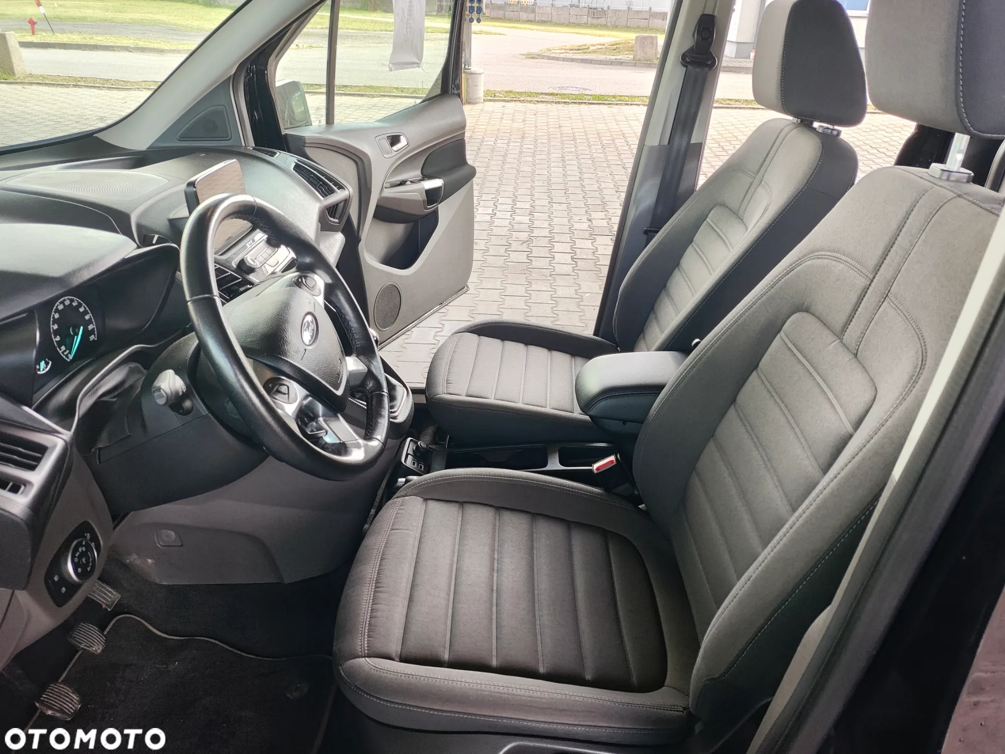 Ford Tourneo Connect 1.5 EcoBlue Start-Stop Active - 17