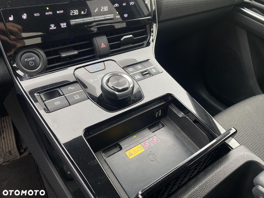 Toyota bZ4X 71.4kWh 4x4 Prestige - 23