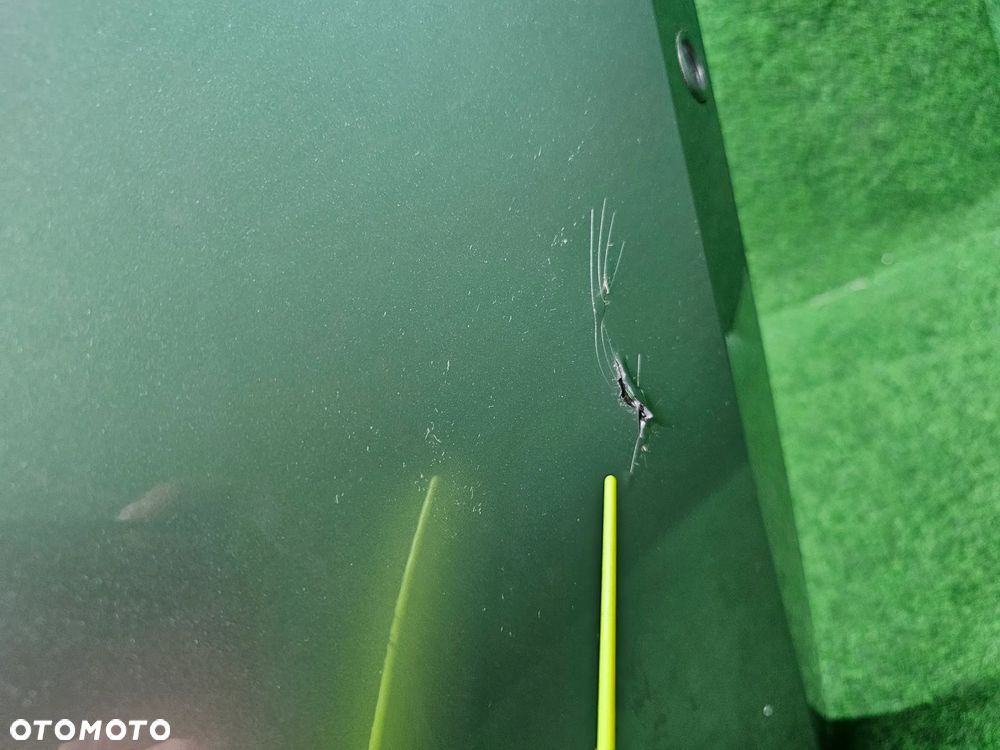 TOYOTA COROLLA E21 ----> ORYGINALNY ZDERZAK PRZEDNI - 5