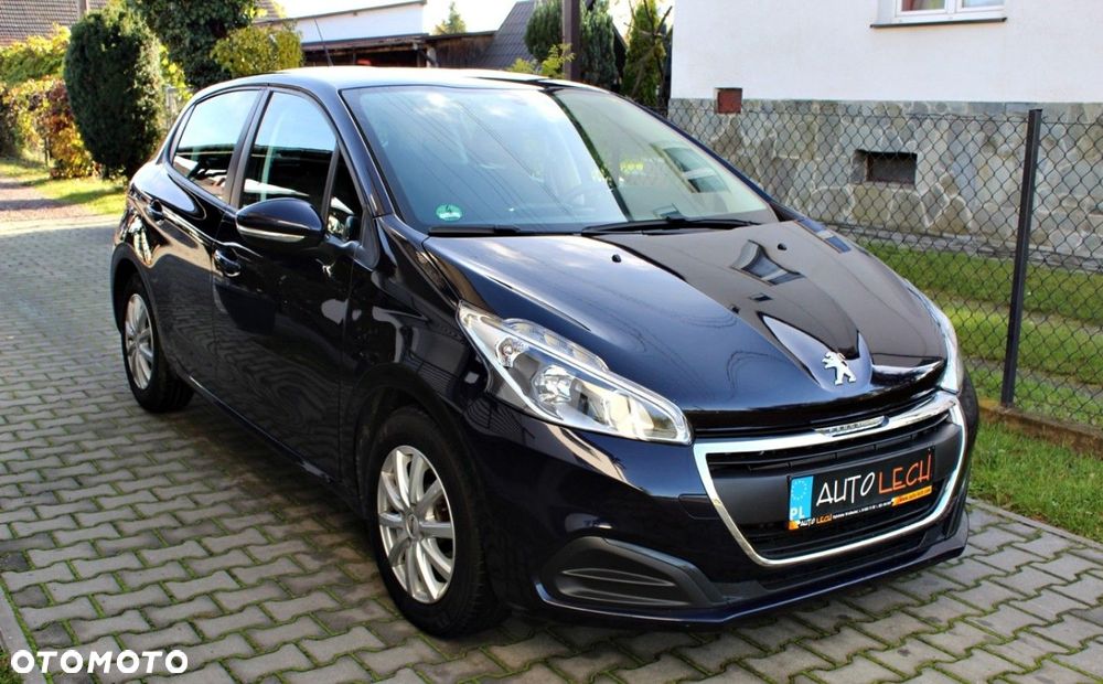 Peugeot 208 - 3