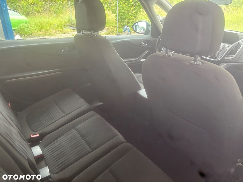 Opel Zafira Tourer 1.4 Turbo Edition - 25