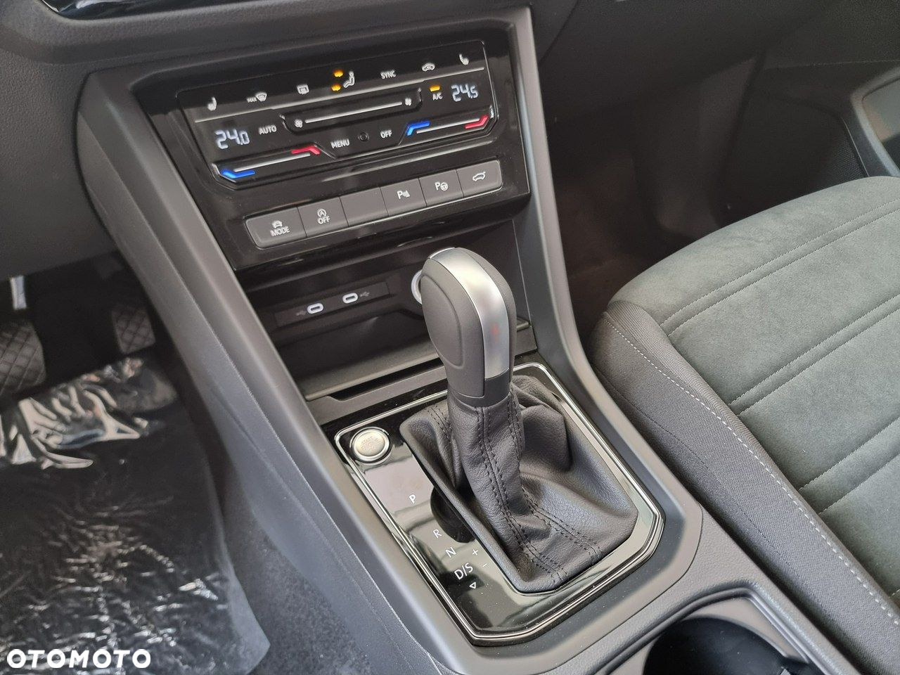Volkswagen Touran - 17
