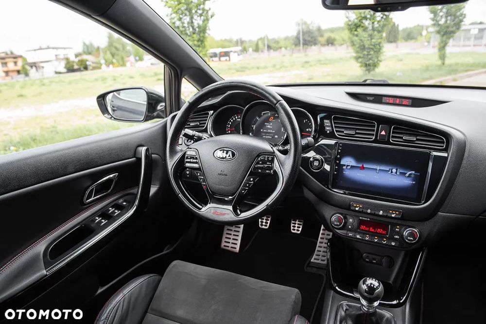Kia Ceed 1.6 T-GDI GT-Track - 17