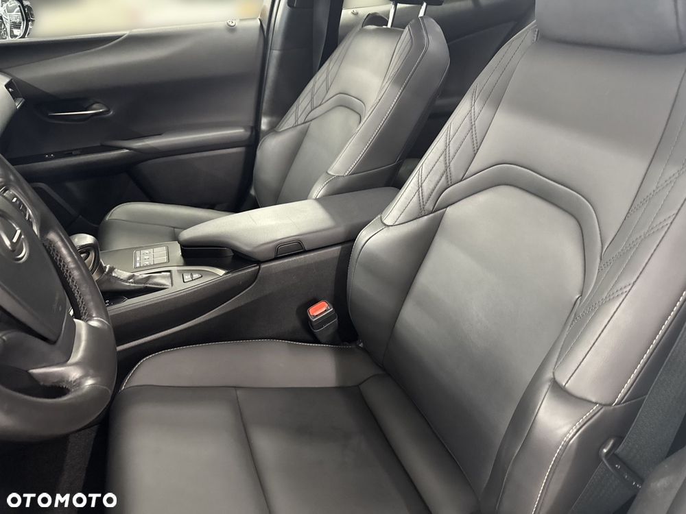 Lexus UX 250h GPF F Sport Design 2WD - 20