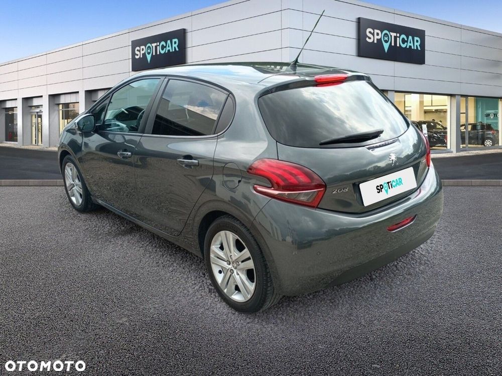 Peugeot 208 1.2 PureTech Style - 8