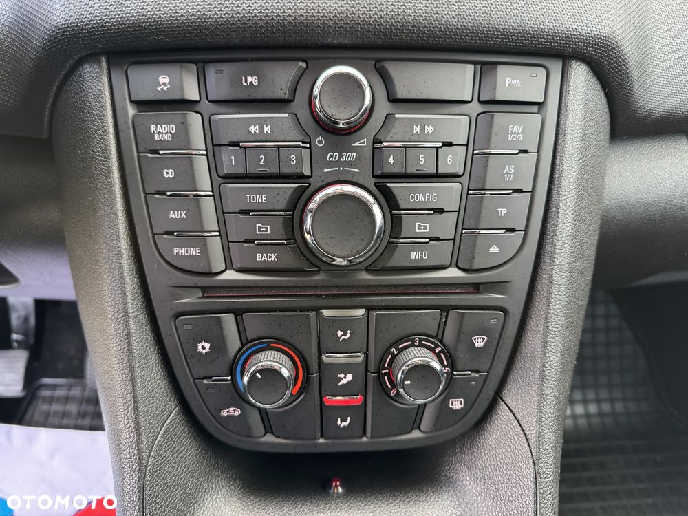 Opel Meriva 1.4 T Essentia - 39