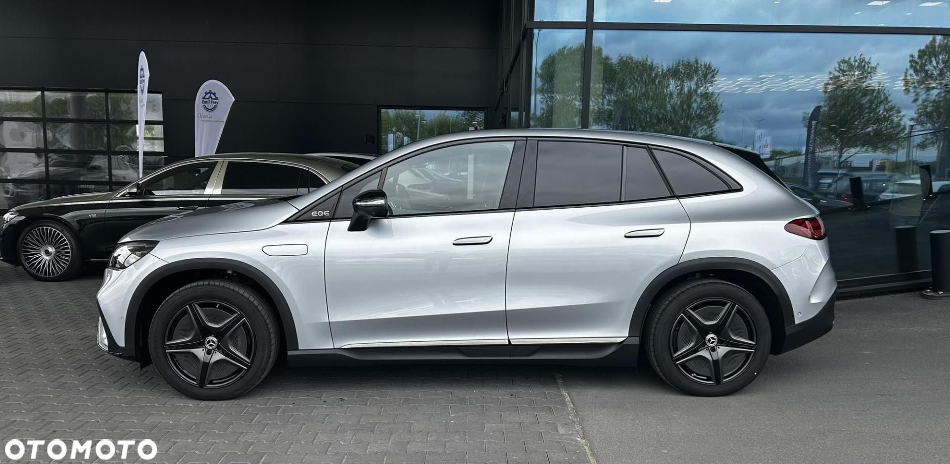Mercedes-Benz EQE - 4