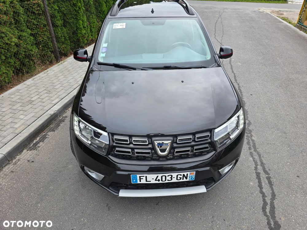 Dacia Logan TCe 90 S&S Stepway Celebration - 33