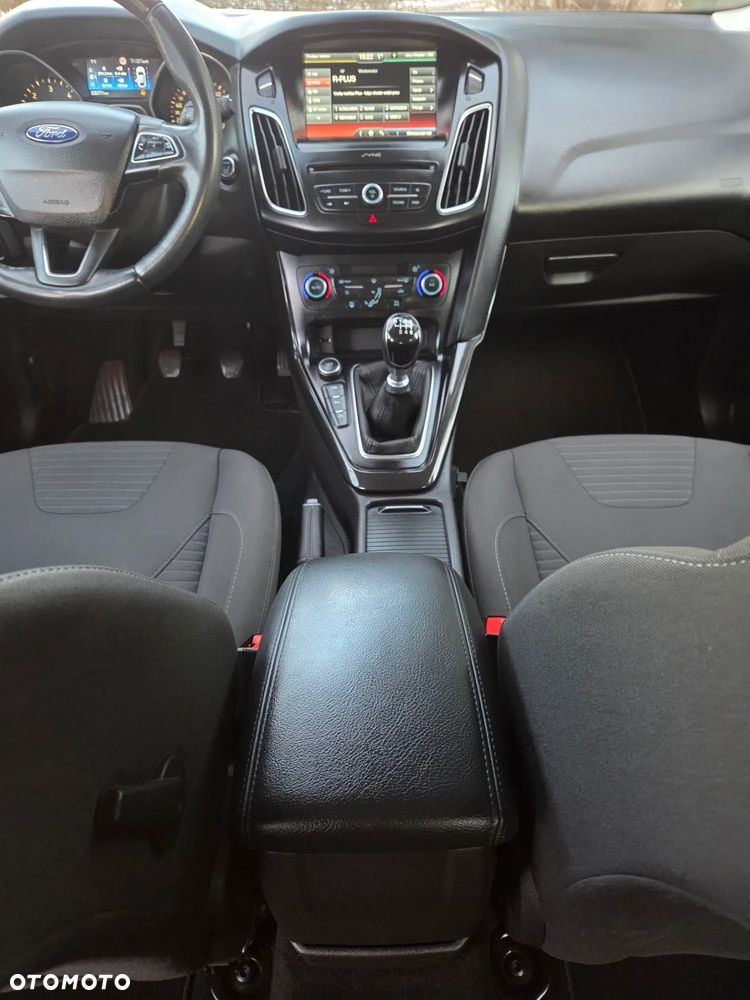 Ford Focus 1.5 TDCi Black Edition - 24